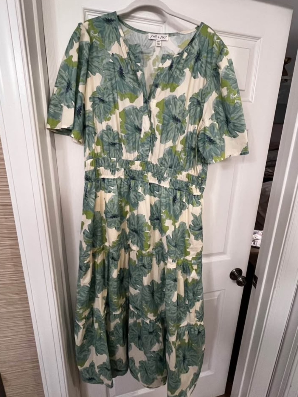 She + Sky Cream Midi Dress with Green Floral Print 2xl